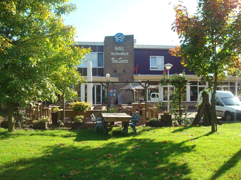 Hotel And Restaurant Van Saaze Kraggenburg Exterior photo