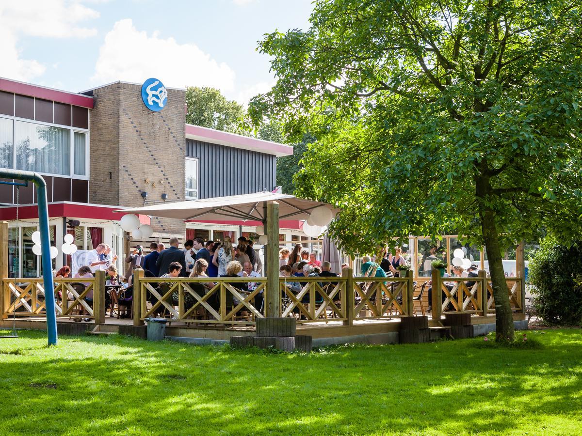 Hotel And Restaurant Van Saaze Kraggenburg Exterior photo